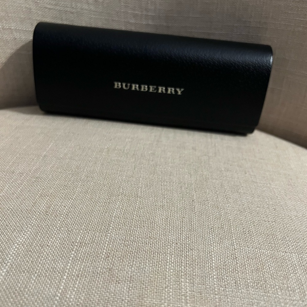 NWOT BURBERRY B4239 HERITAGE Check Havana Brown Frame Sunglasses & Burberry Case - Picture 10 of 15